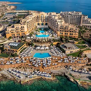 Otel Corinthia St George's Bay *****